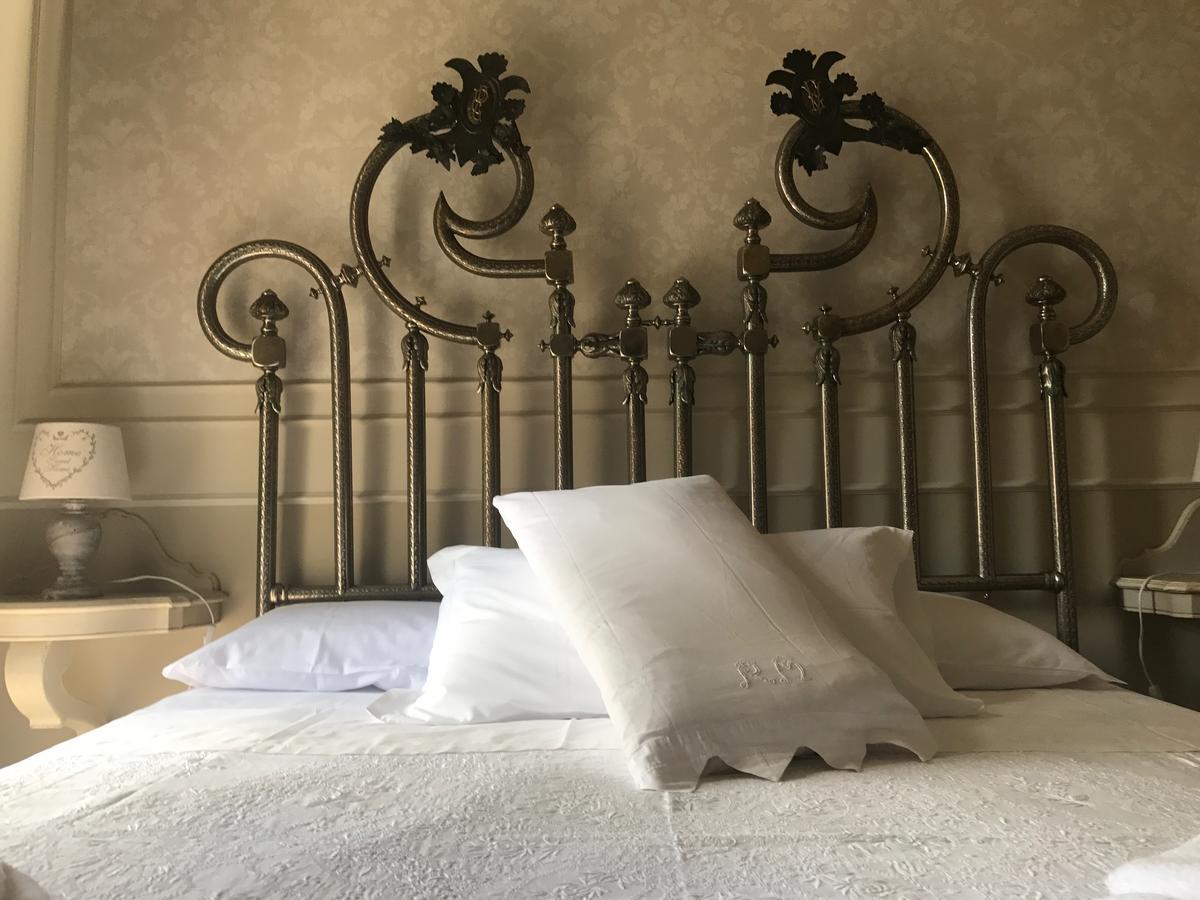 Palazzo Vittoli Bed and Breakfast Castelfranci Exterior foto
